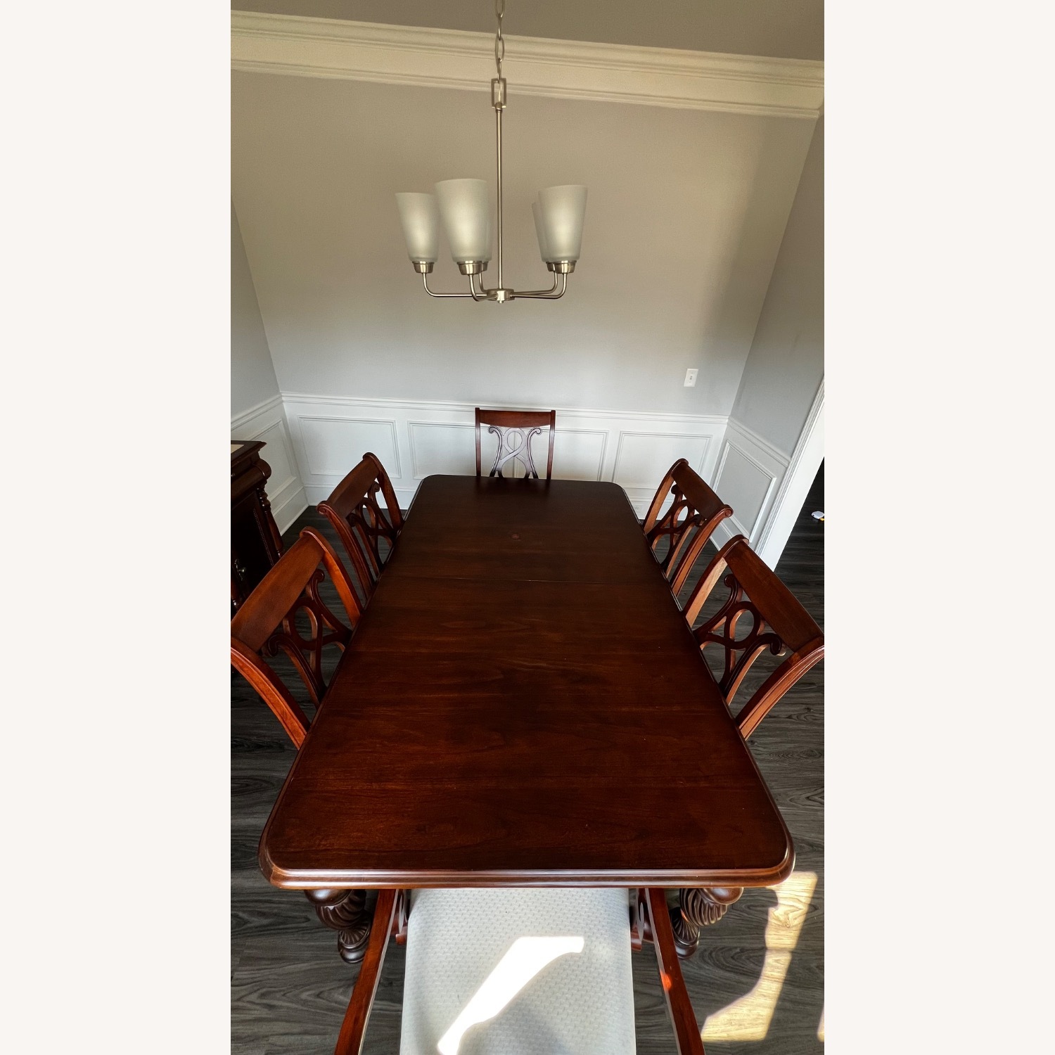 Broyhill Dining Set with Two Extra Leaves - image-8