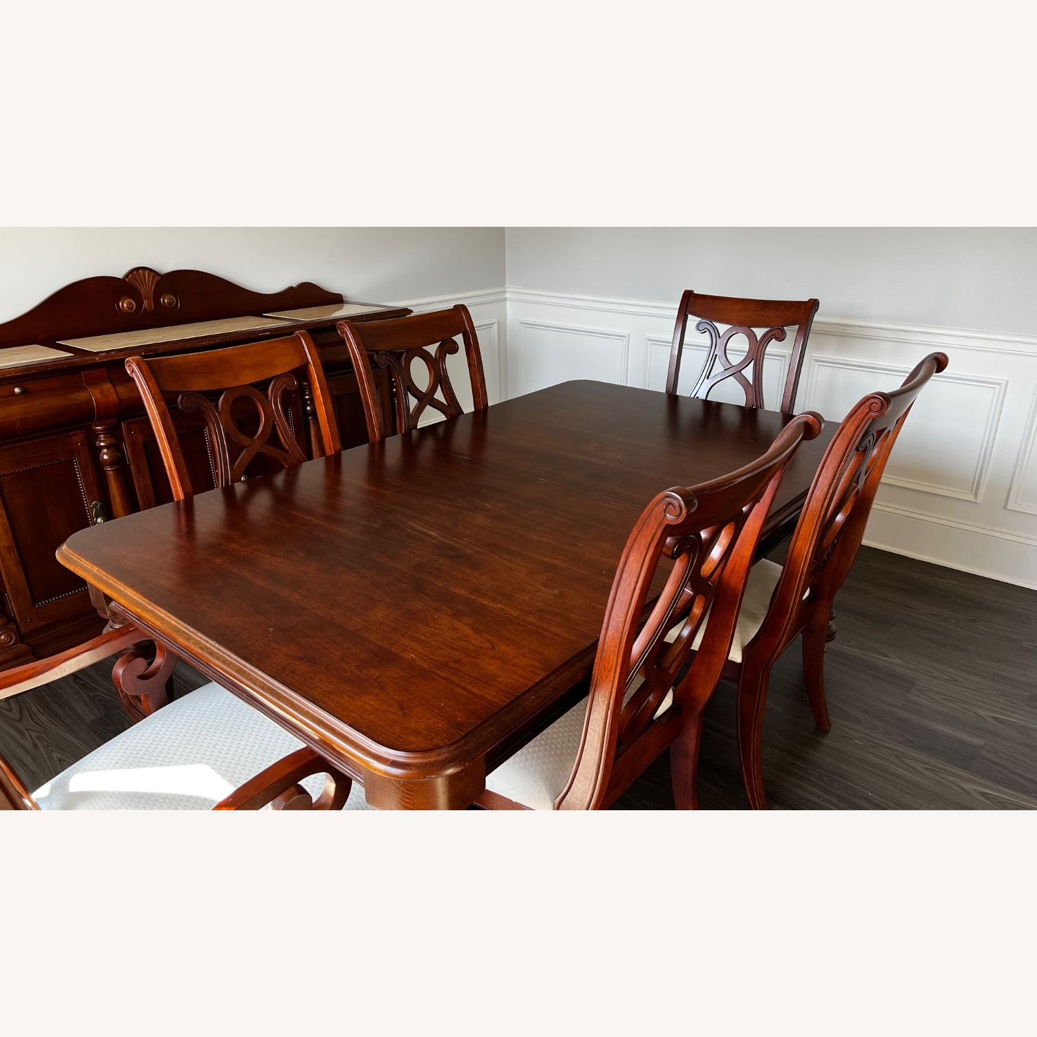Broyhill Dining Set with Two Extra Leaves - image-10