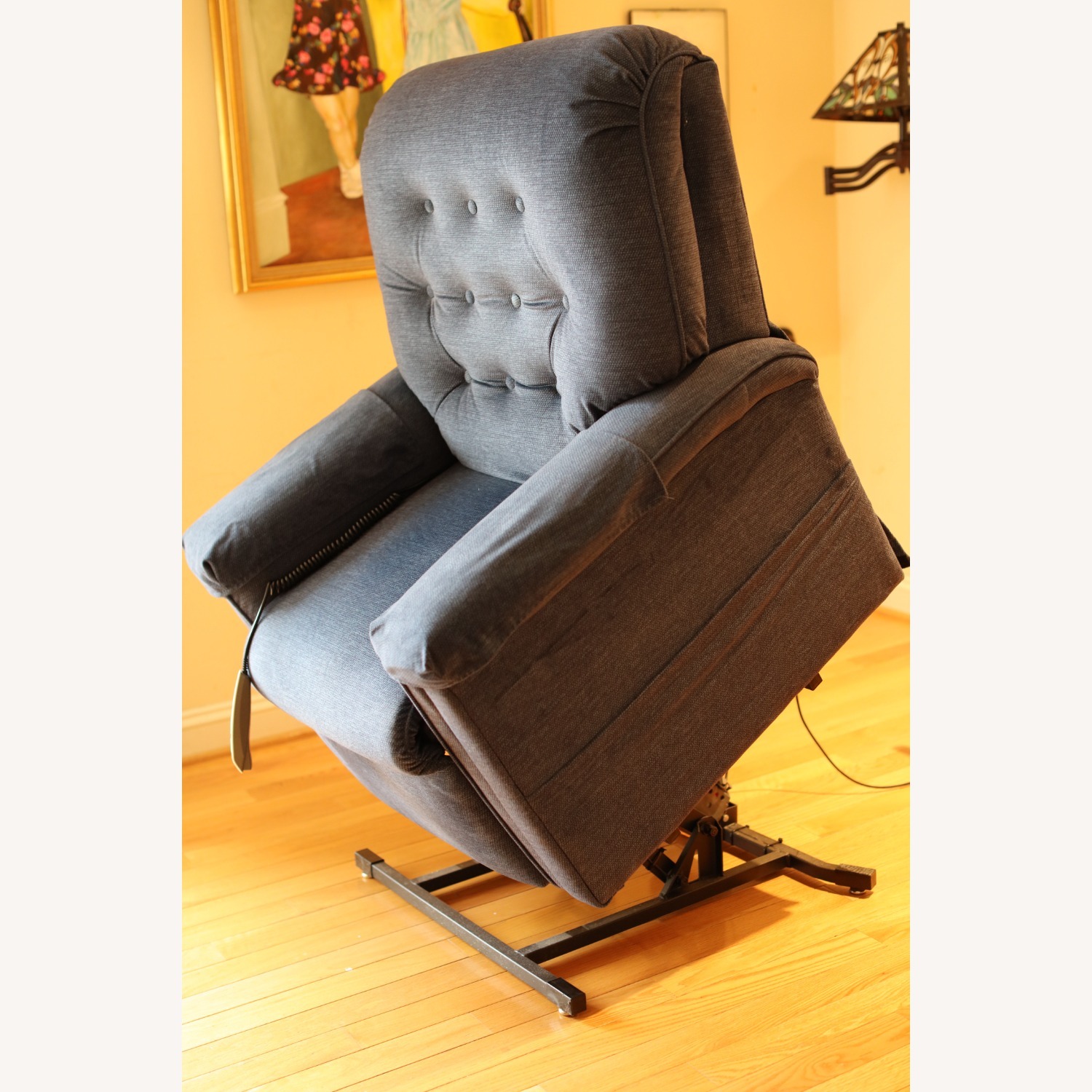 Pride Heritage Power Recliner Size Small - image-2