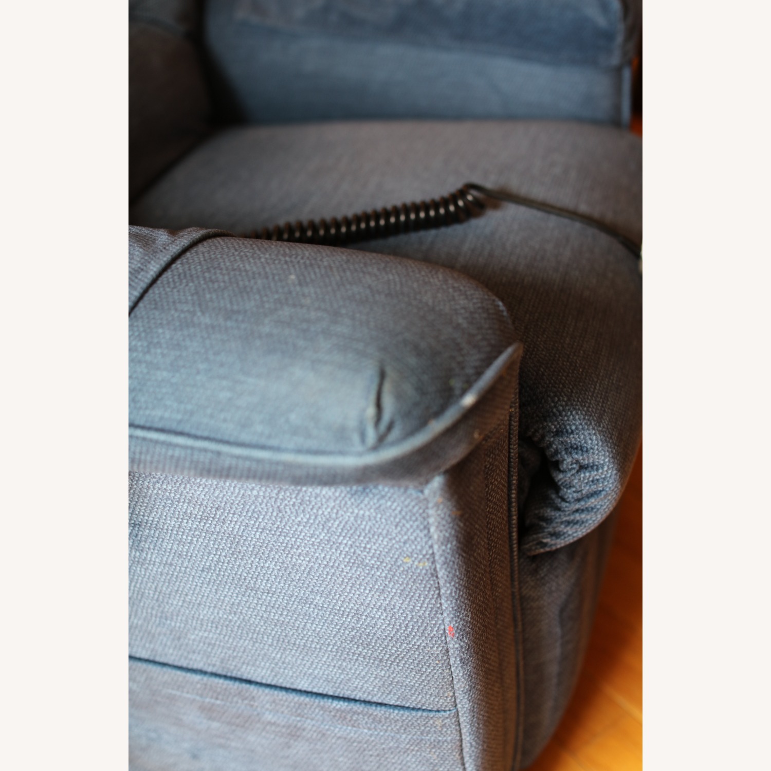 Pride Heritage Power Recliner Size Small - image-12