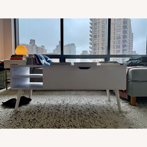 Used Wayfair Lift Up Coffee Table for sale on AptDeco