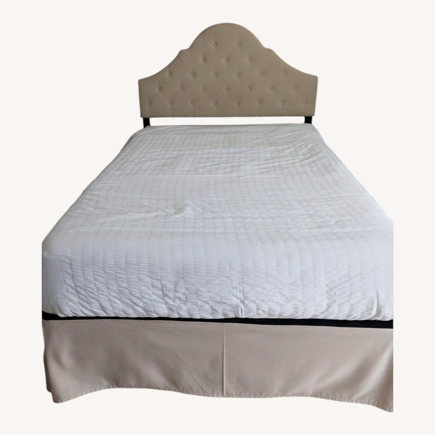 Aleid Upholstered Standard Storage Bed - image-0