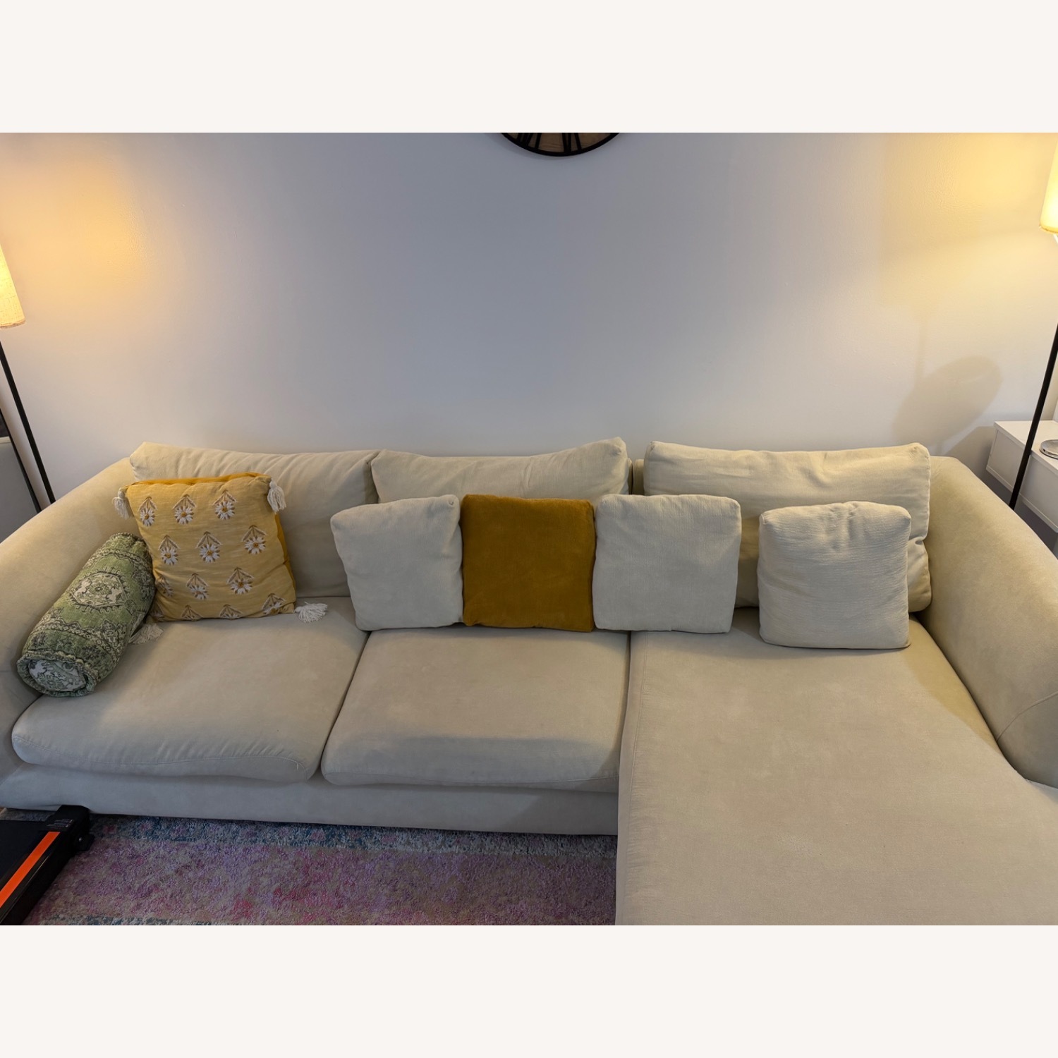 Valyou Feathers Sectional Sofa 110’ - image-5