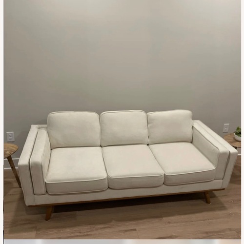 Used Vintage/Antique 3+ Seater Sofa for sale on AptDeco