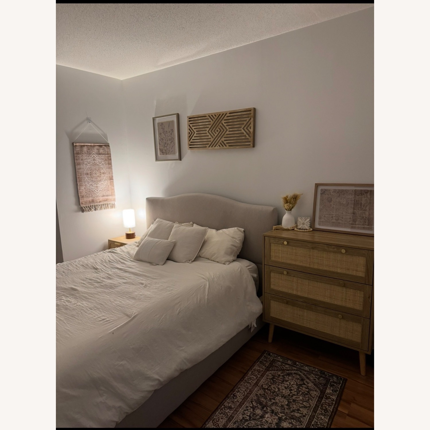 Valyou Furniture Belle Queen Bed - image-3