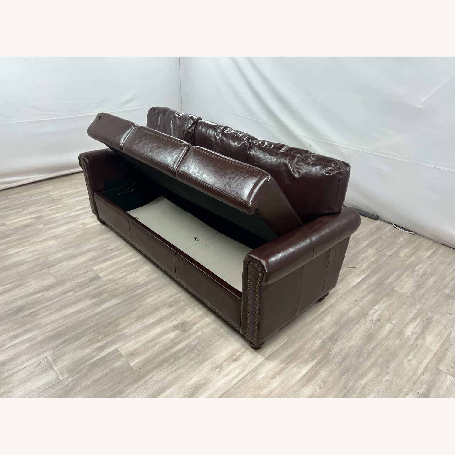 Charlton Home Denardo Leather Sofa with Storage - image-9
