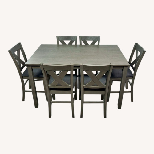 Used Raymour & Flanigan Nash Dining Set for sale on AptDeco