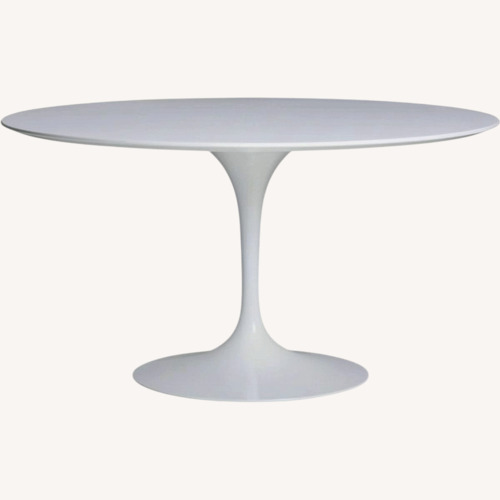 Used Knoll Saarinen Round Dining Table for sale on AptDeco