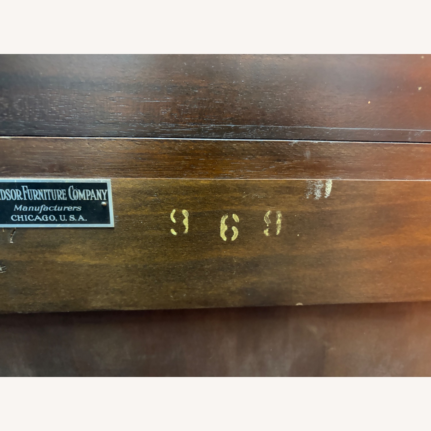 Vintage/Antique Dresser - image-5