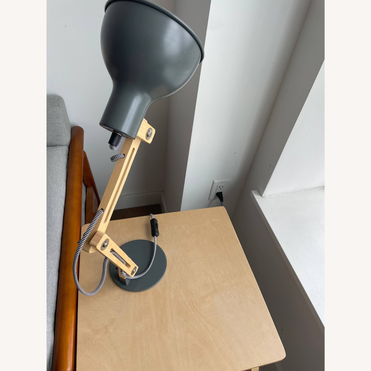 Table with Bendable Neck - image-3