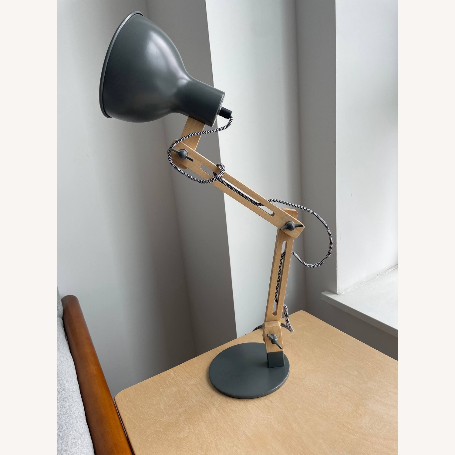 Table with Bendable Neck - image-1