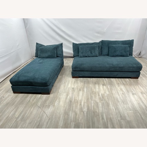 Used Wade Logan Aveion Wide Reversible Stationary for sale on AptDeco