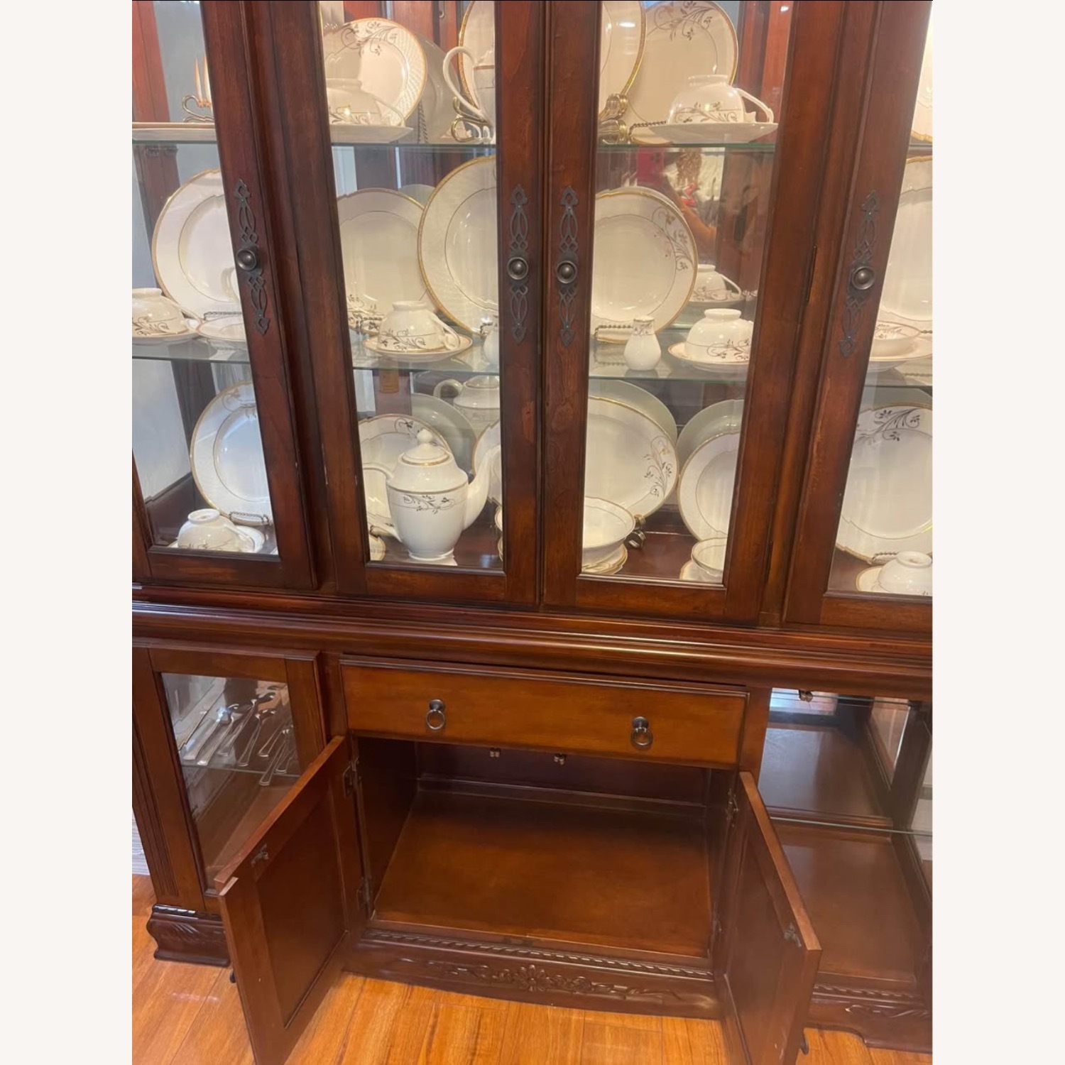 Mahogany Wood China Cabinet - image-3