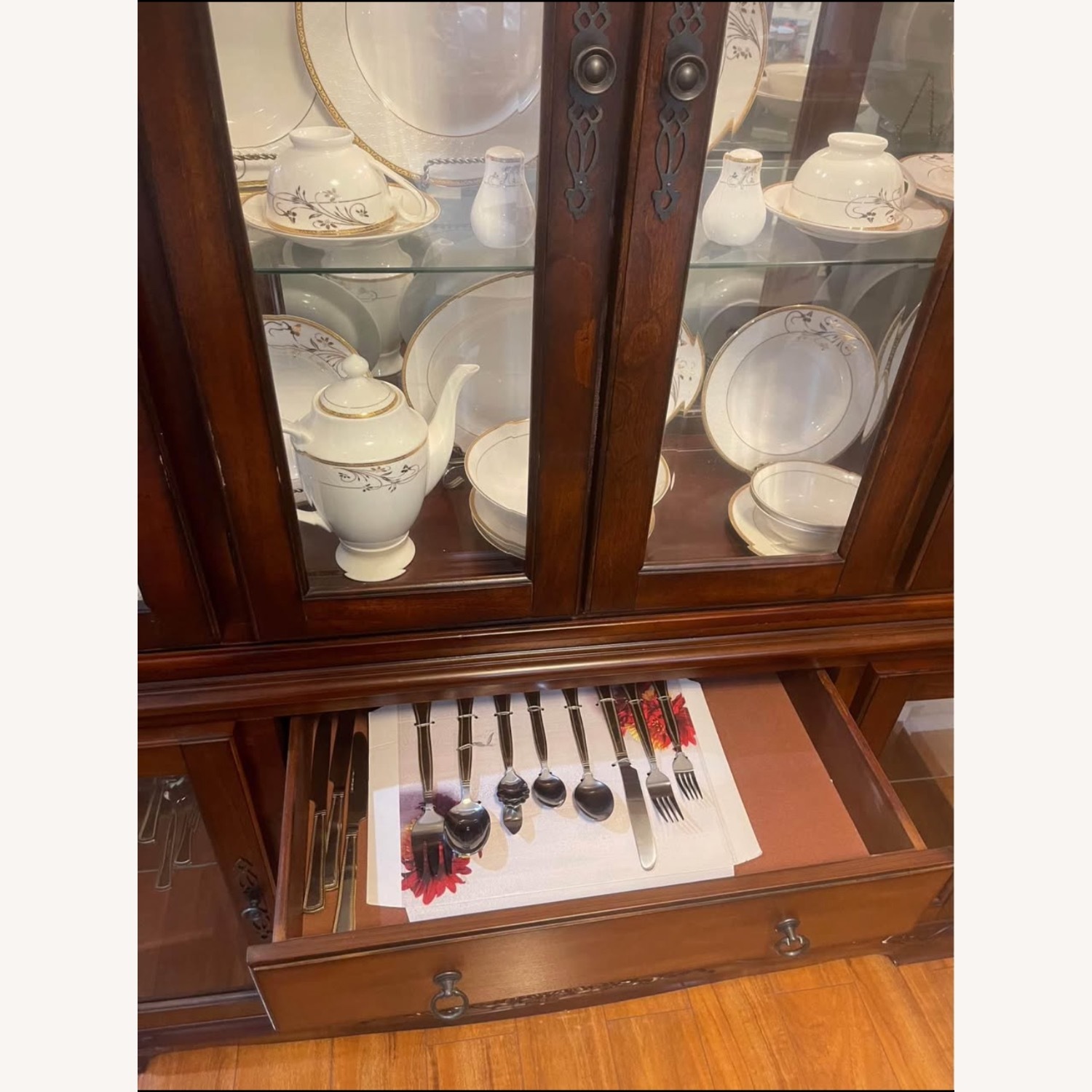 Mahogany Wood China Cabinet - image-2