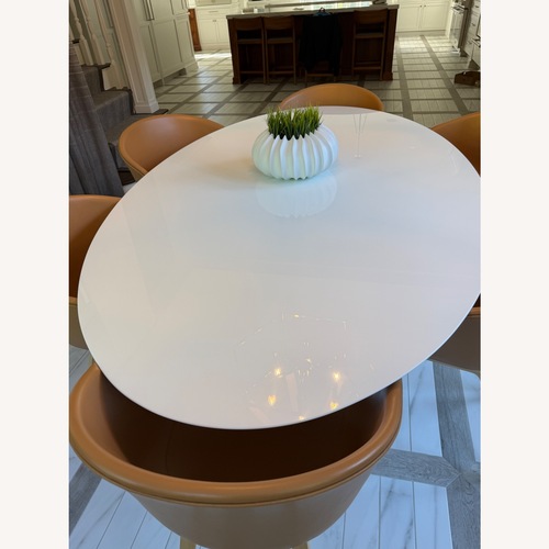 Used Knoll Saarinen White Dining Table for sale on AptDeco