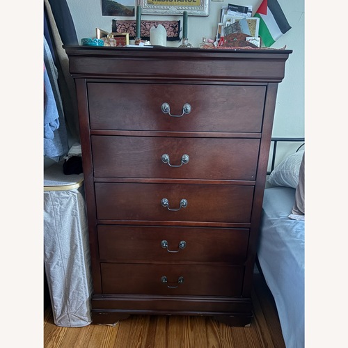 Used Ashley Furniture Alisdair 5 Drawer Chest of Drawers for sale on AptDeco