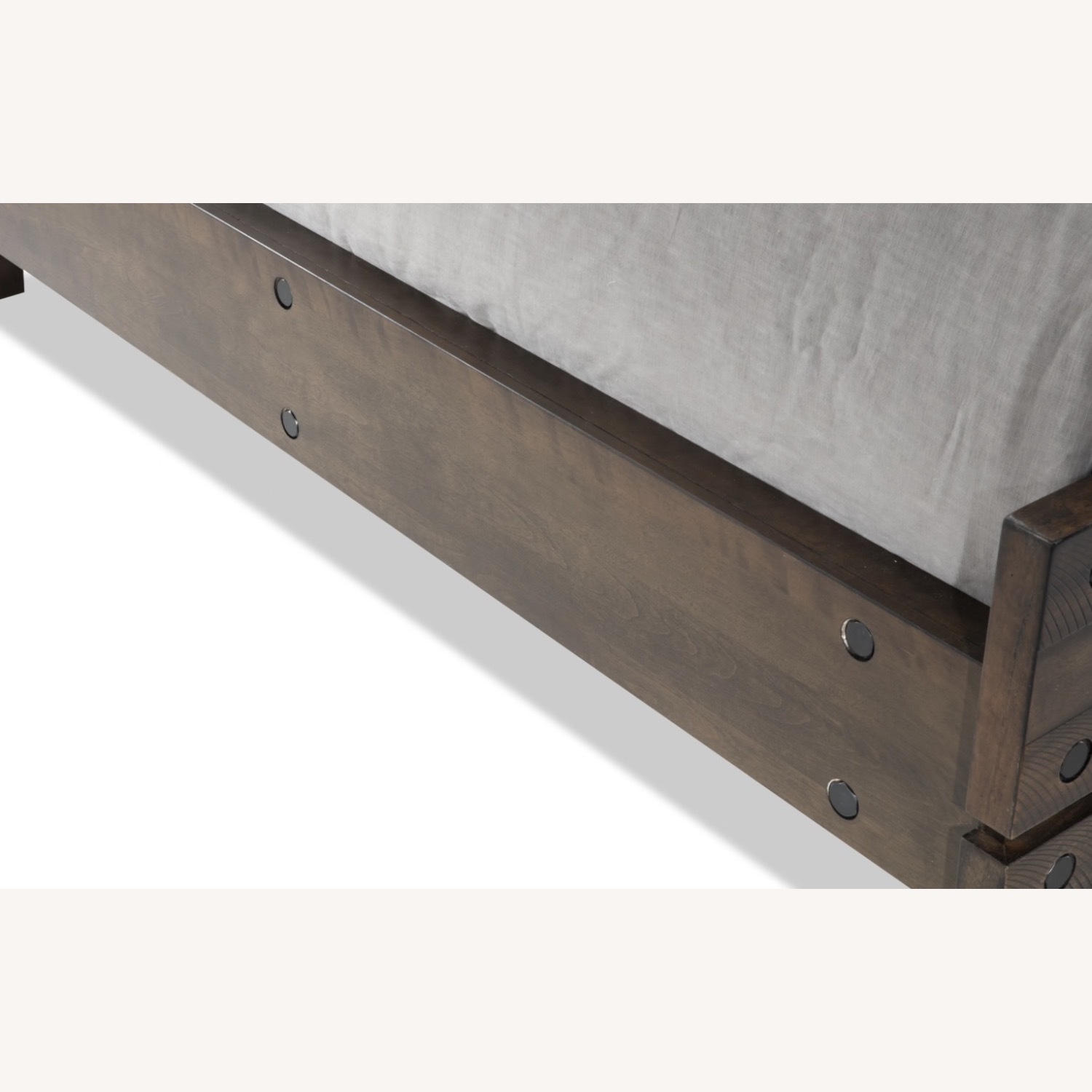 Bob’s Discount Furniture Sonoma Queen Bed - image-12