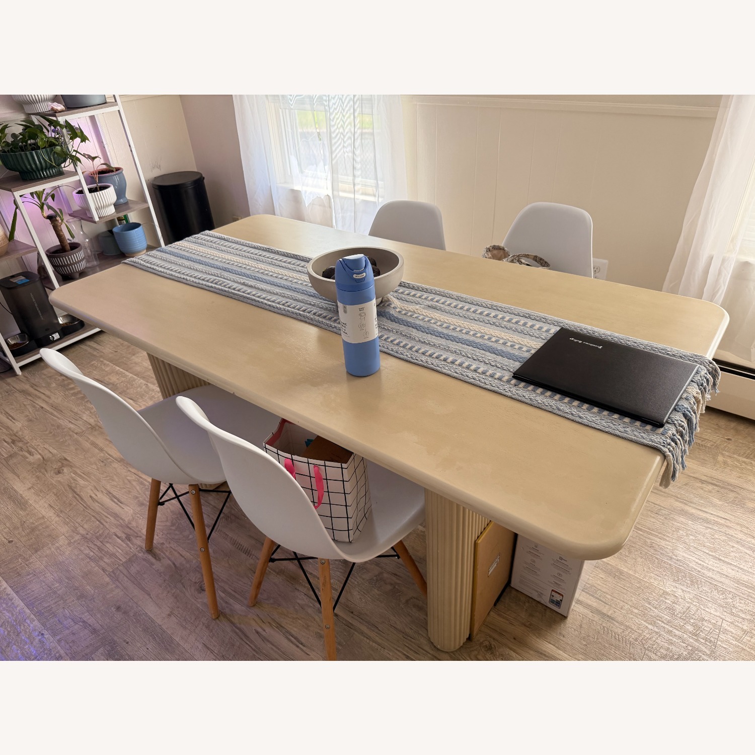 Walker Edison Modern Table - image-1
