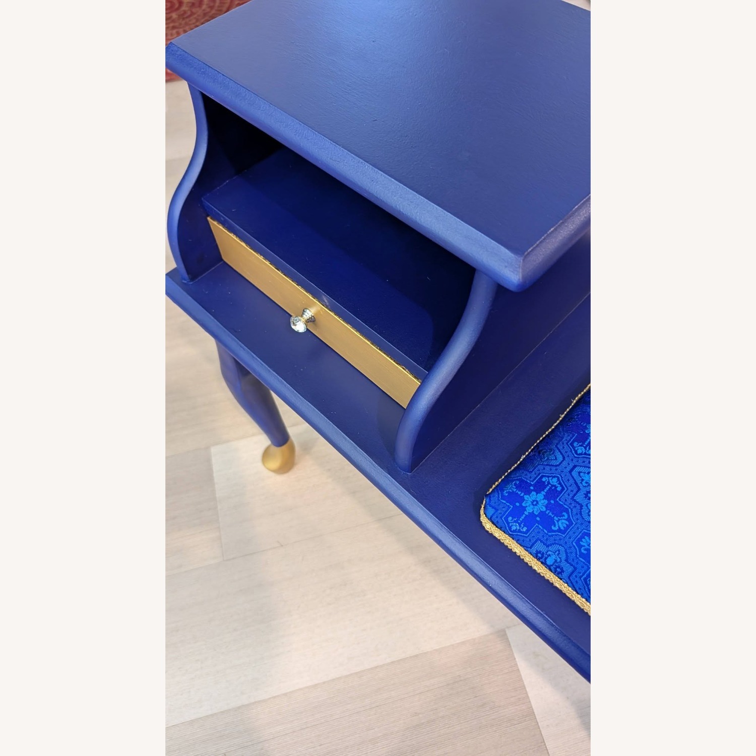 Vintage Blue Gossip Bench / Accent Table - image-9