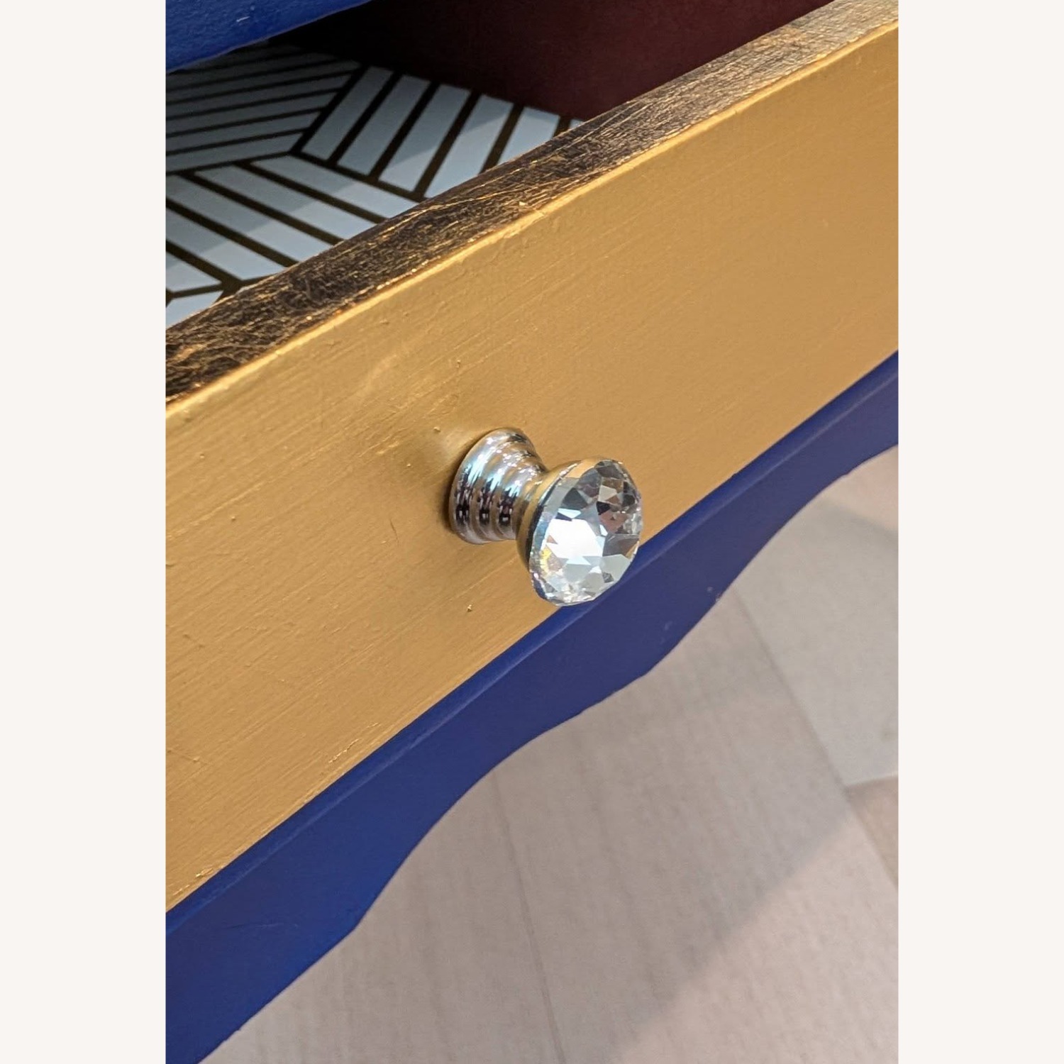 Vintage Blue Gossip Bench / Accent Table - image-11