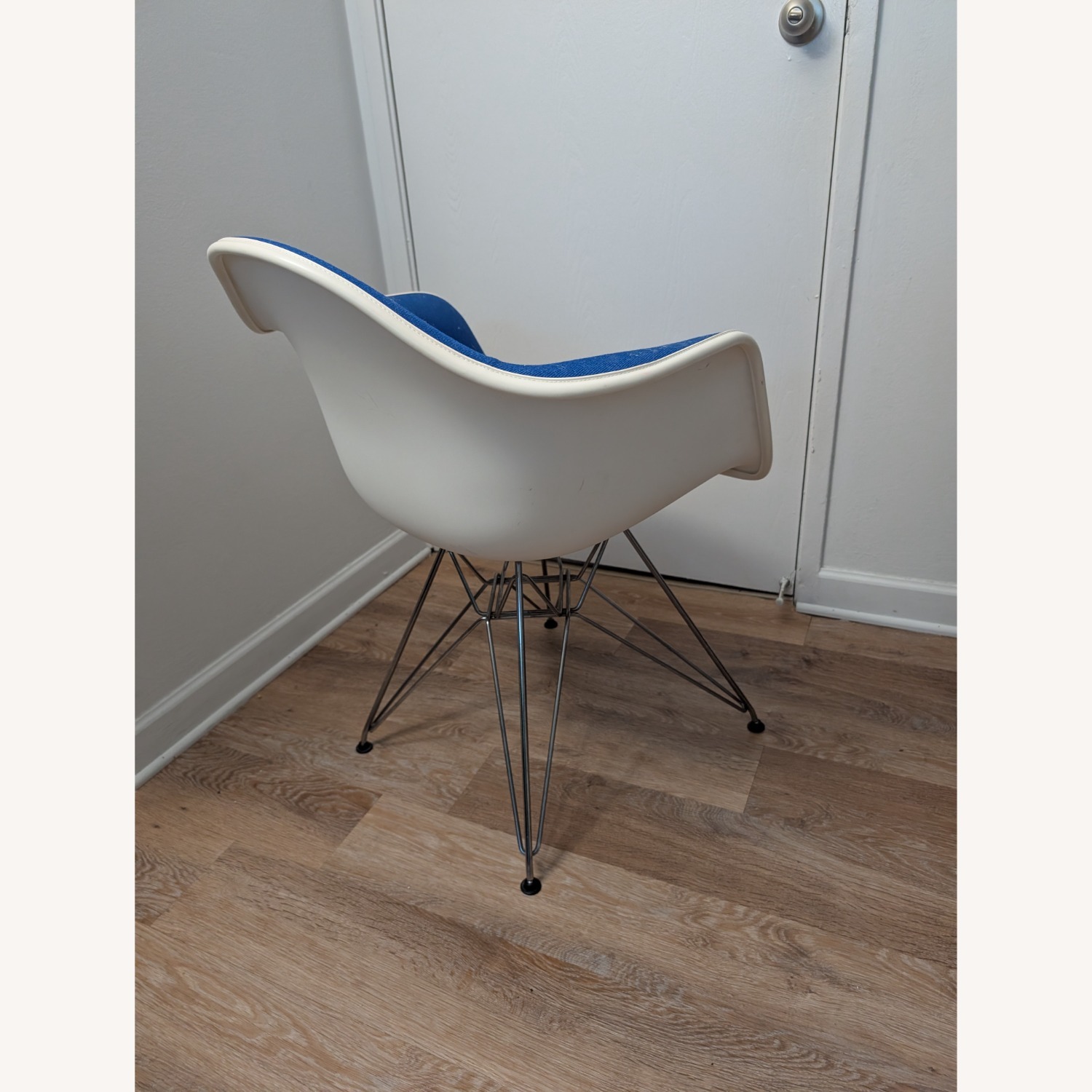 DAR 'Eiffel' Arm Chair by Ray and Charles Eames - image-2