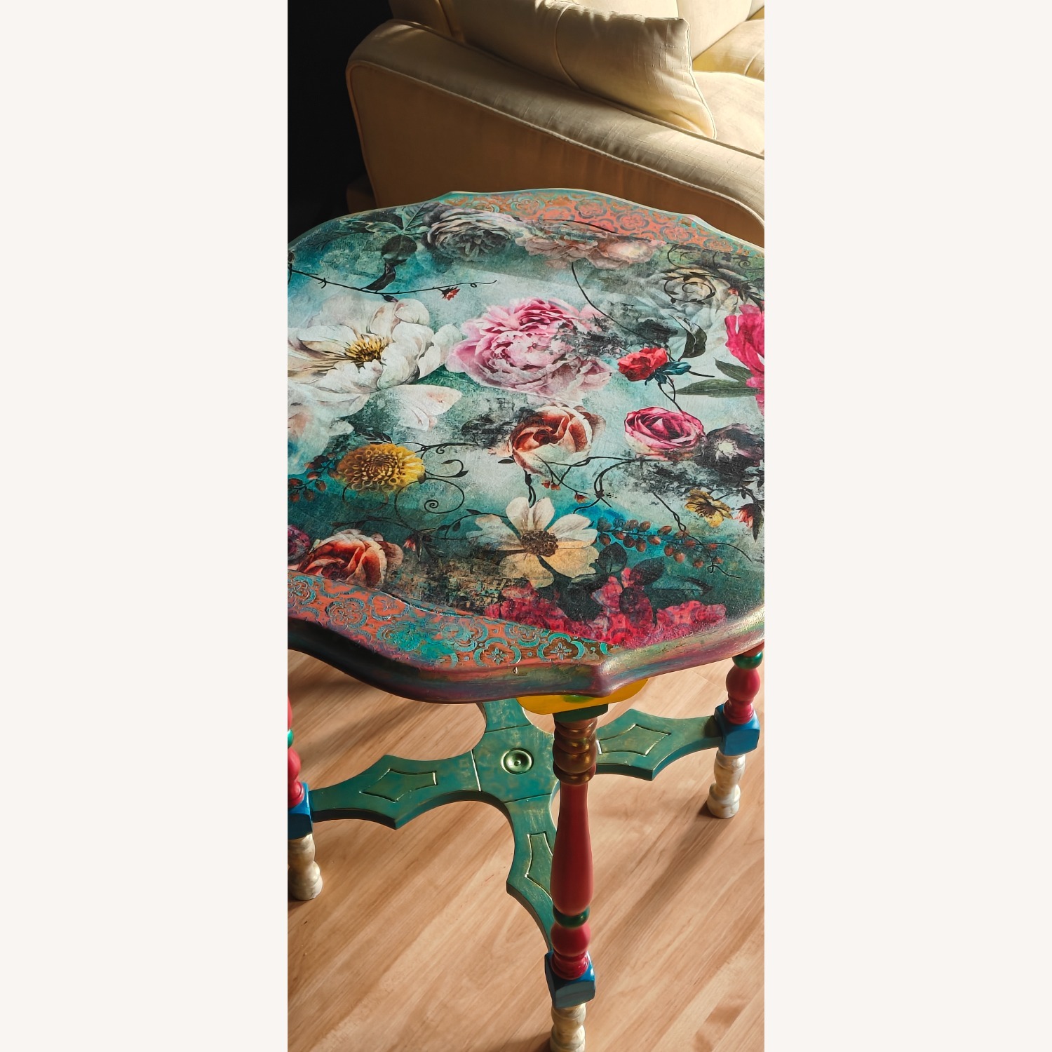 Vintage/Antique Chalk Painted Side Table - image-7