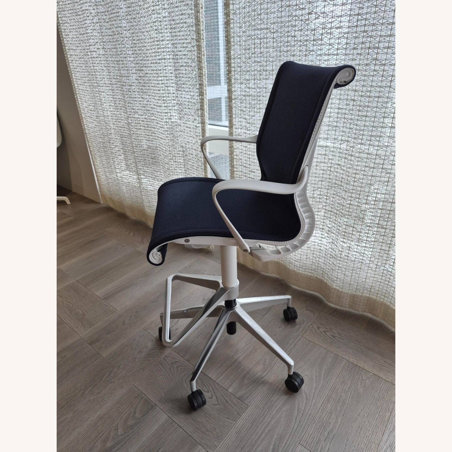 Herman Miller Setu Blue Office Chairs - image-7