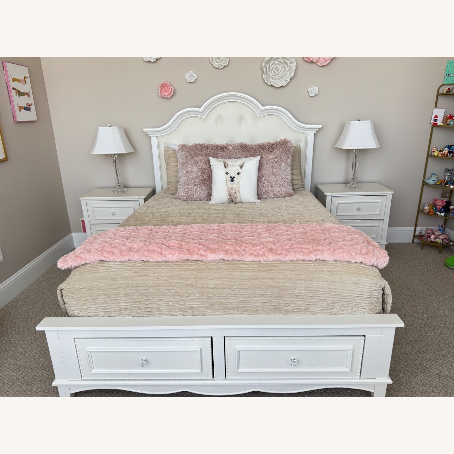 Gina White Wood King Bed - image-1