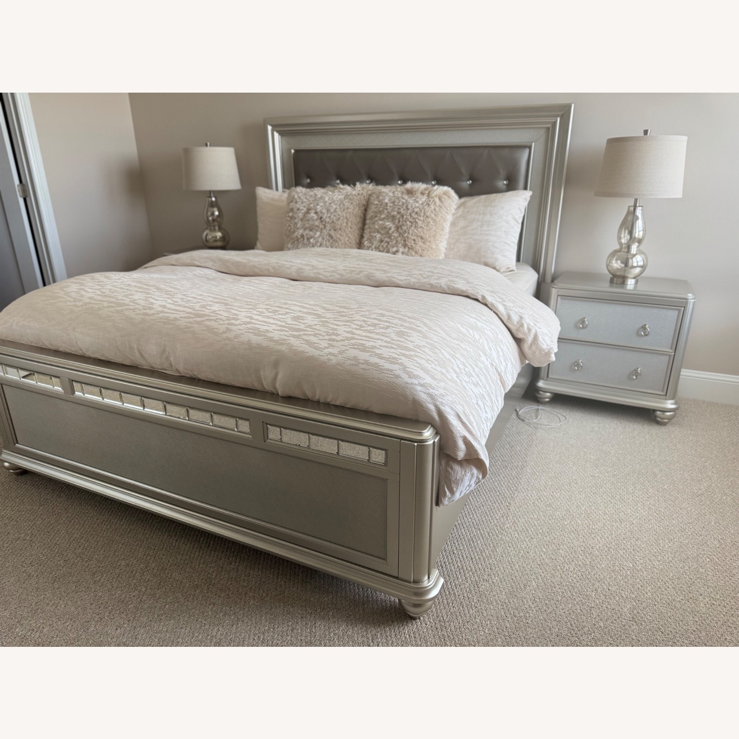Glam King Size Bed With Tufted Headboard - image-6