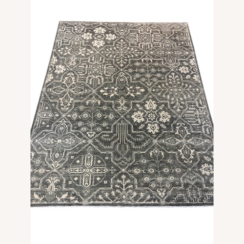 Used Contemporary Light Gray Wool Area Rug 9' x 12' for sale on AptDeco
