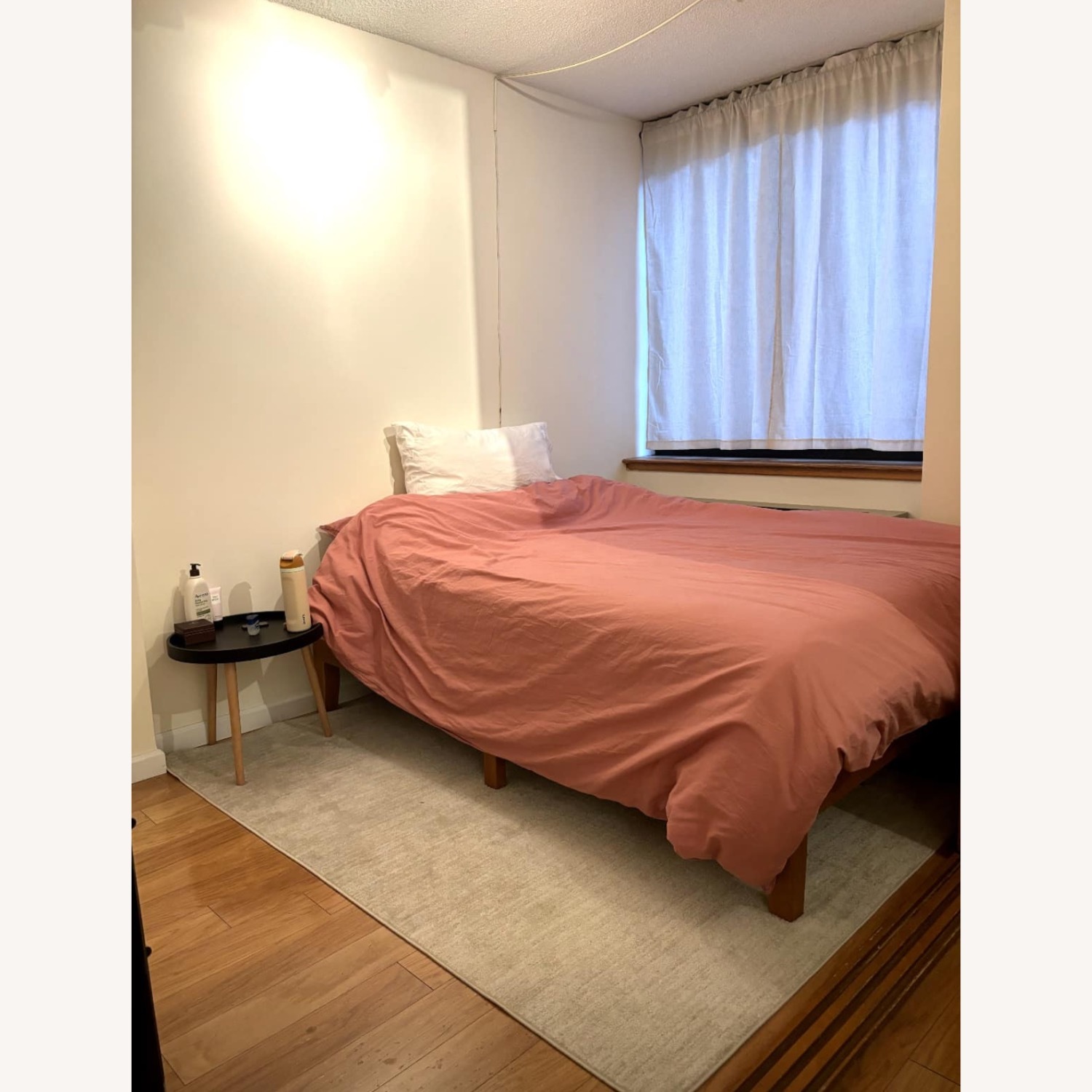 Natural Wood Queen Bed - image-4