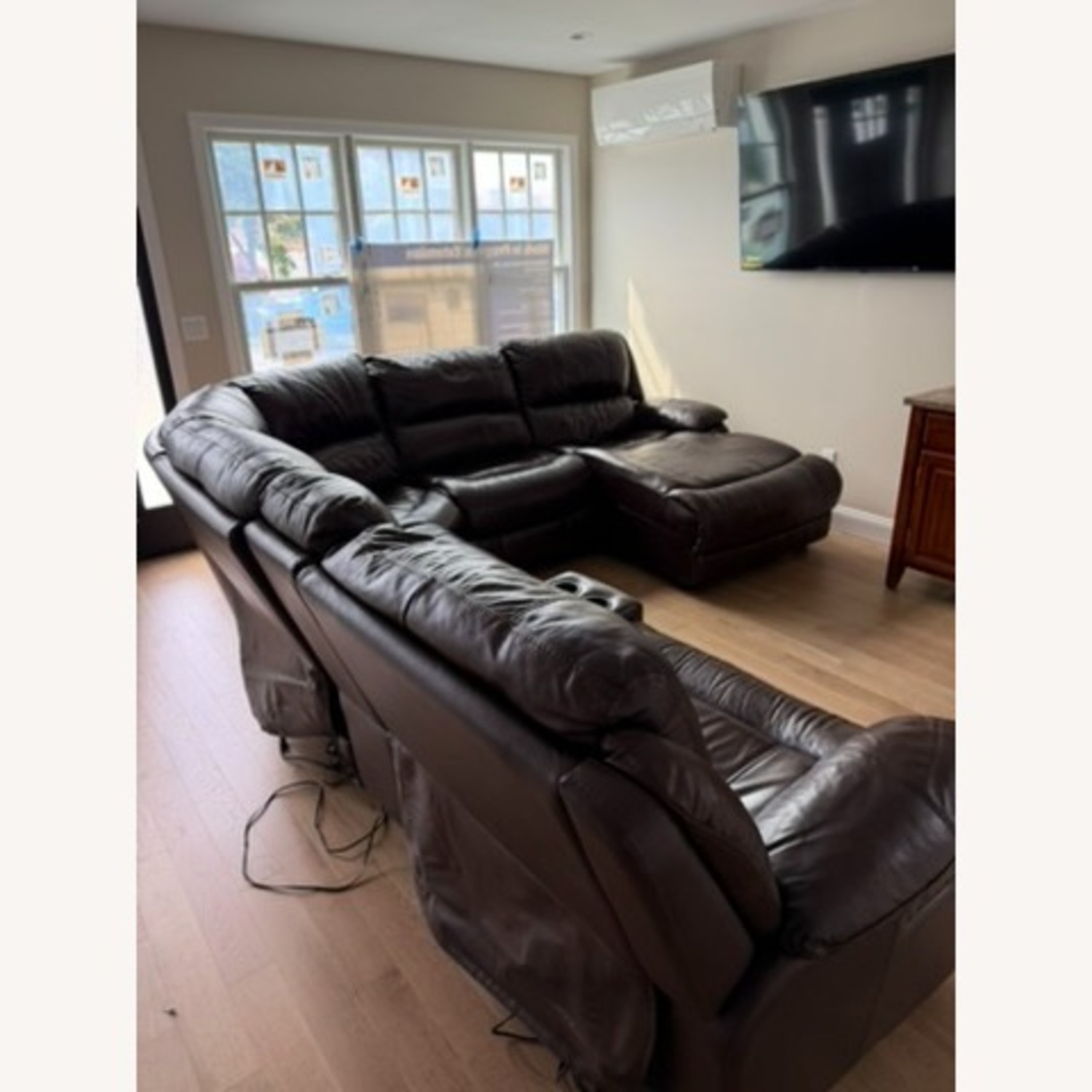 Bob's Discount Furniture Leather 6 Piece Power Reclining Sectional  - image-2