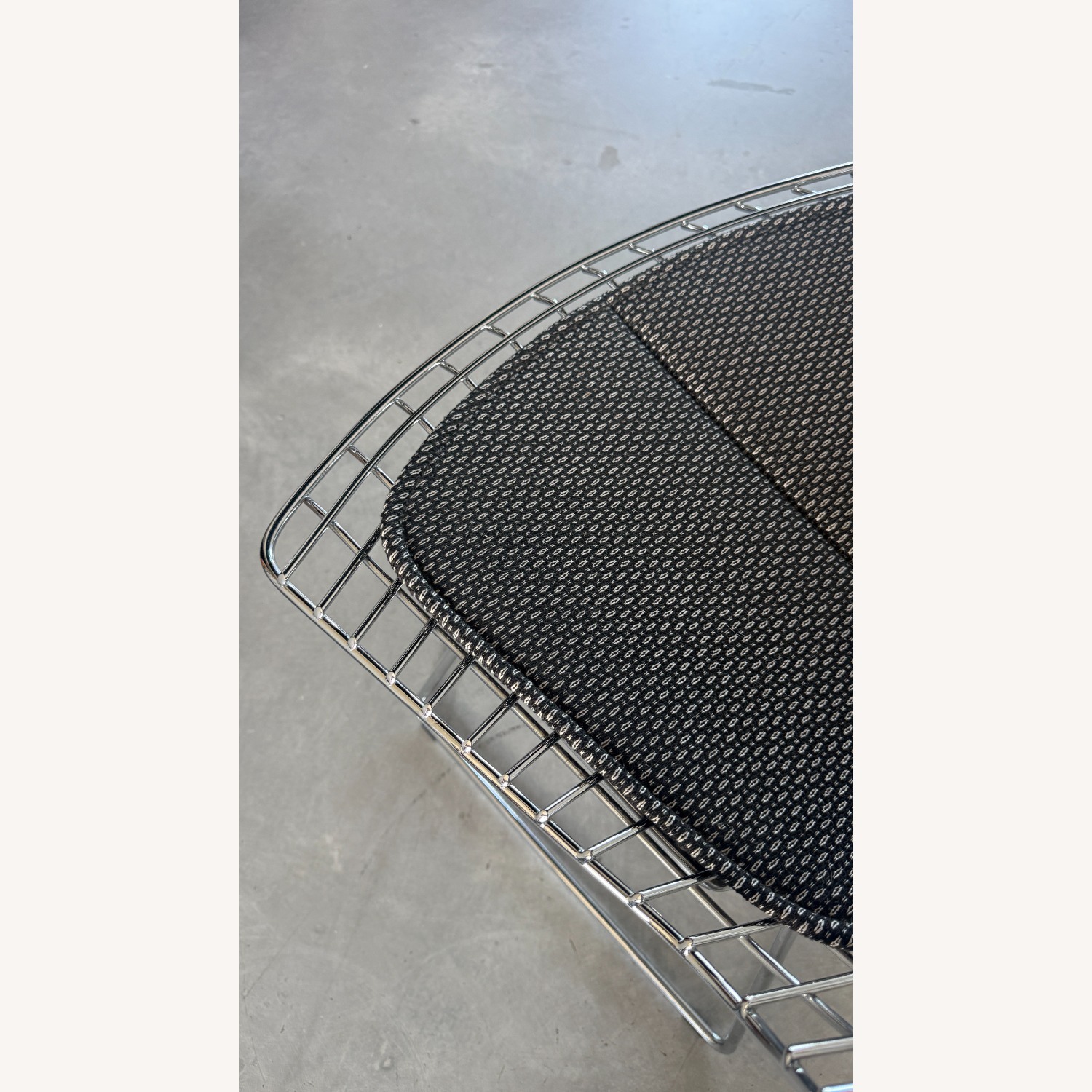 Knoll Bertoia Dining Chairs - image-4