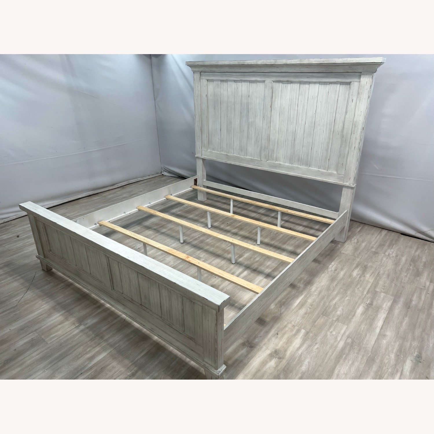 Liberty Furniture River Place Riverstone King Bed - image-2
