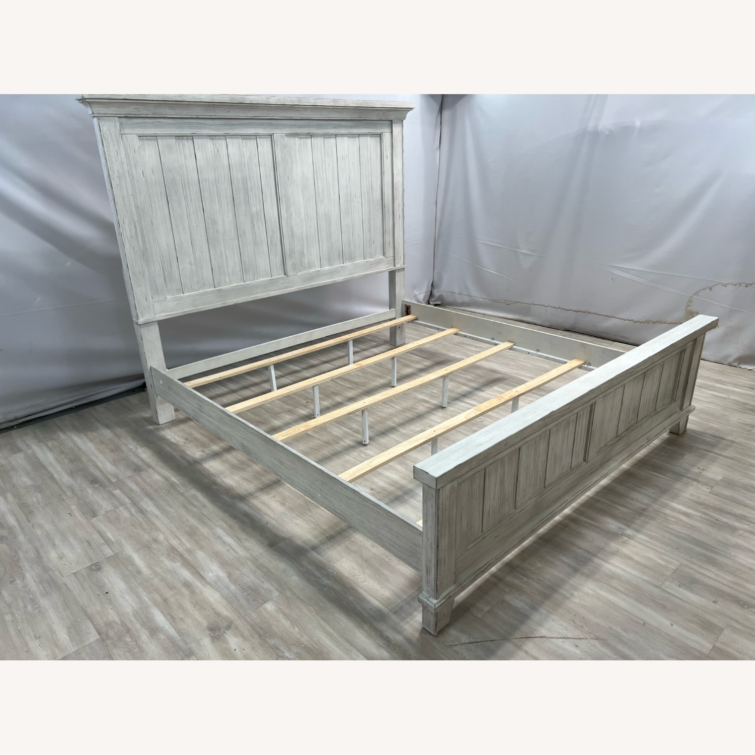 Liberty Furniture River Place Riverstone King Bed - image-3