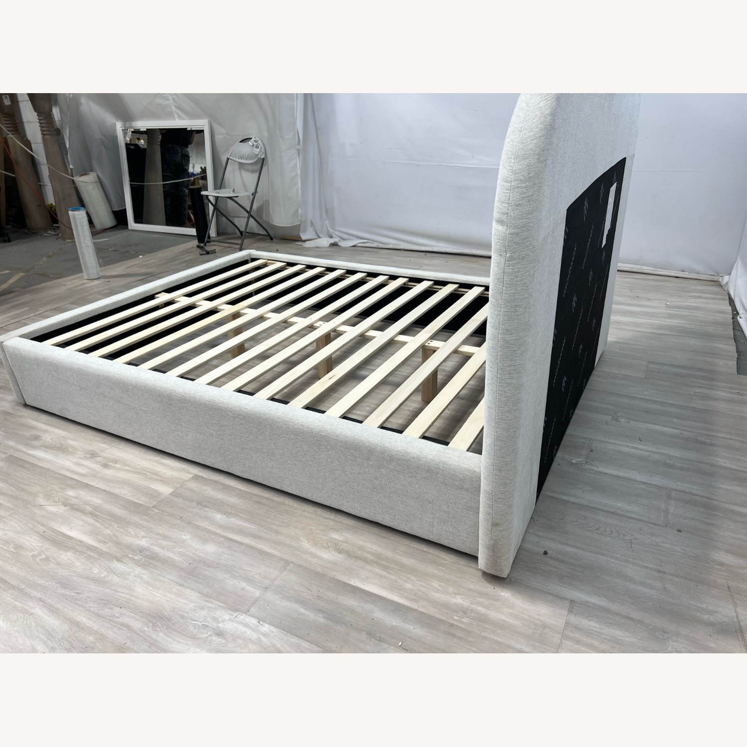 Modway Belle Platform Queen Upholstered Bed - image-4
