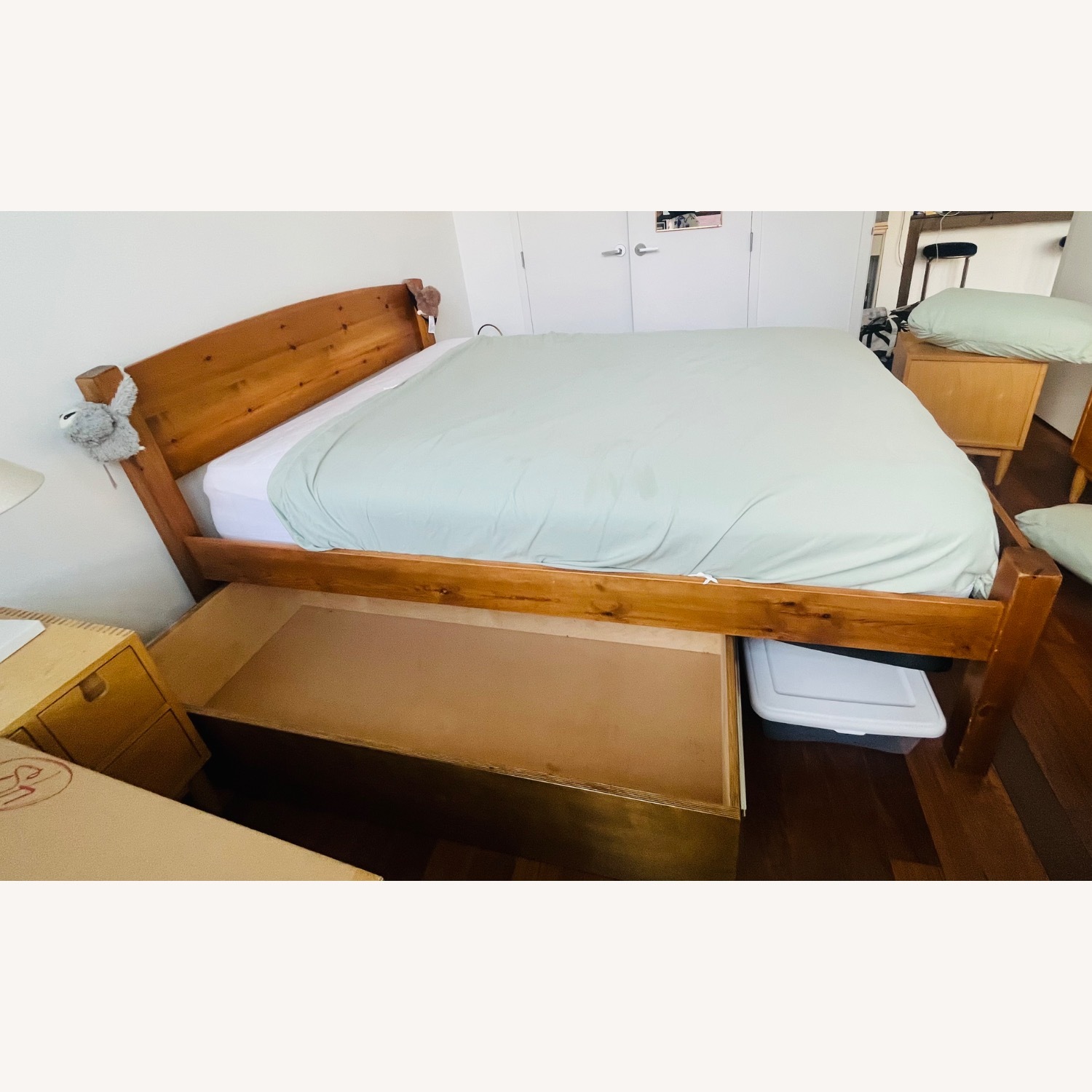 Dark Brown Wood Queen Bed With Storage - image-4