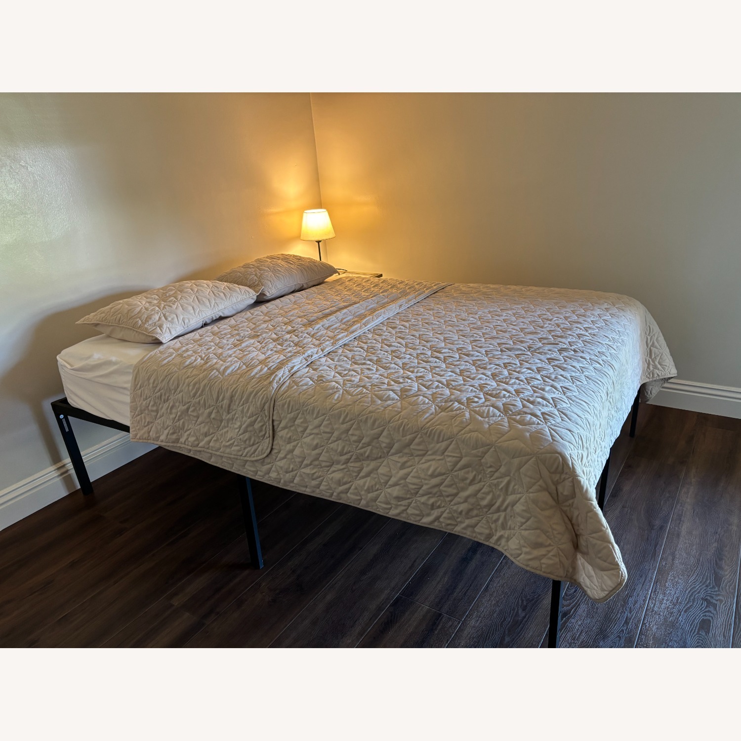 Metal Bed Frame 18" - image-1