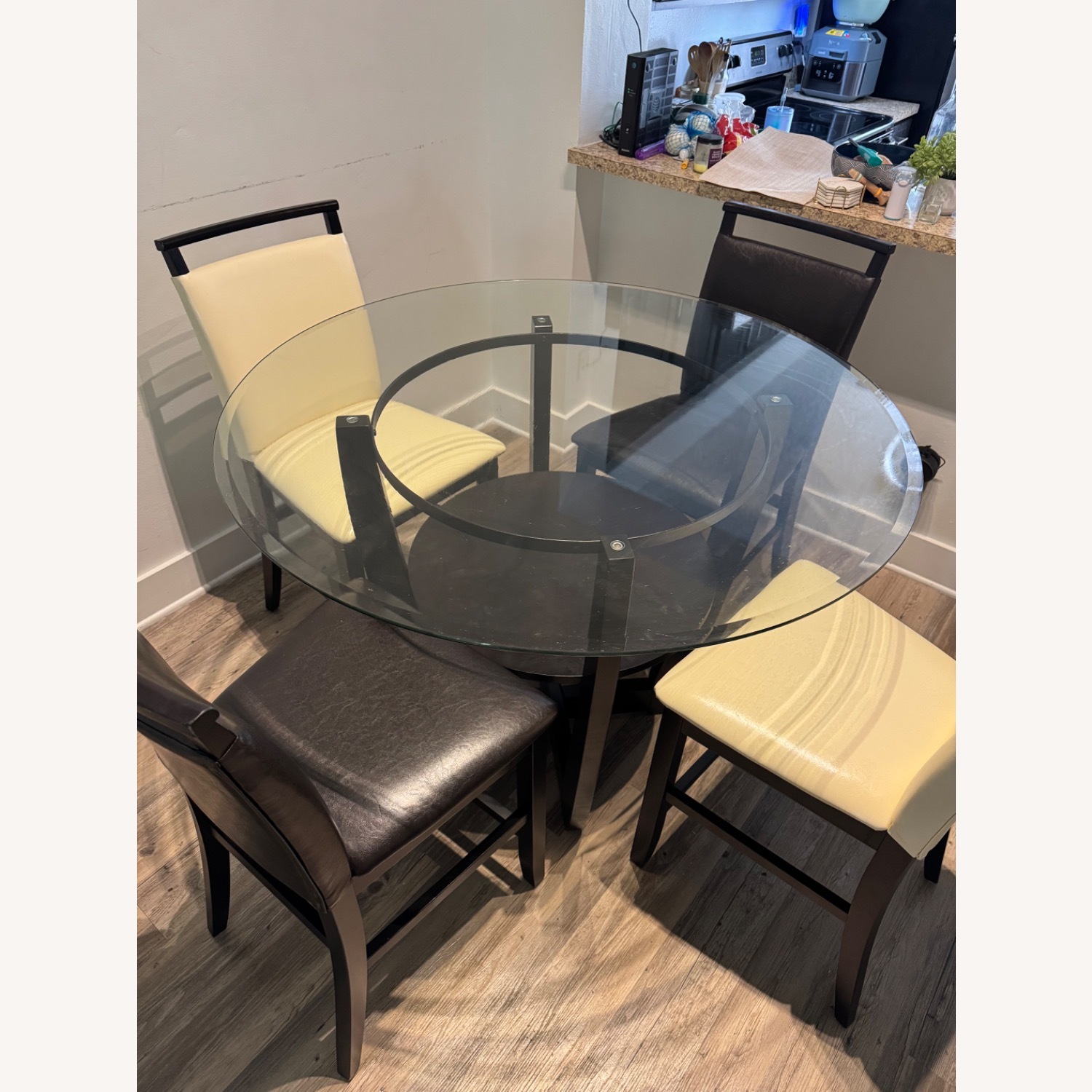 Rooms To Go Glass Dining Table - AptDeco