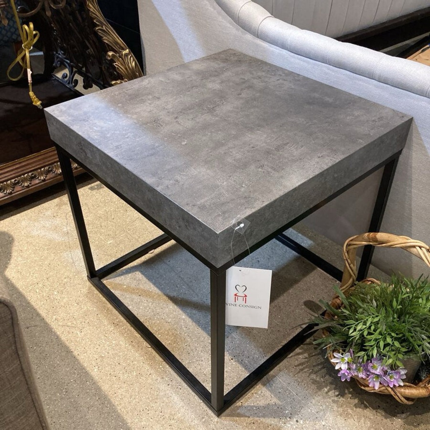Petra Square Concrete Side Table - image-2