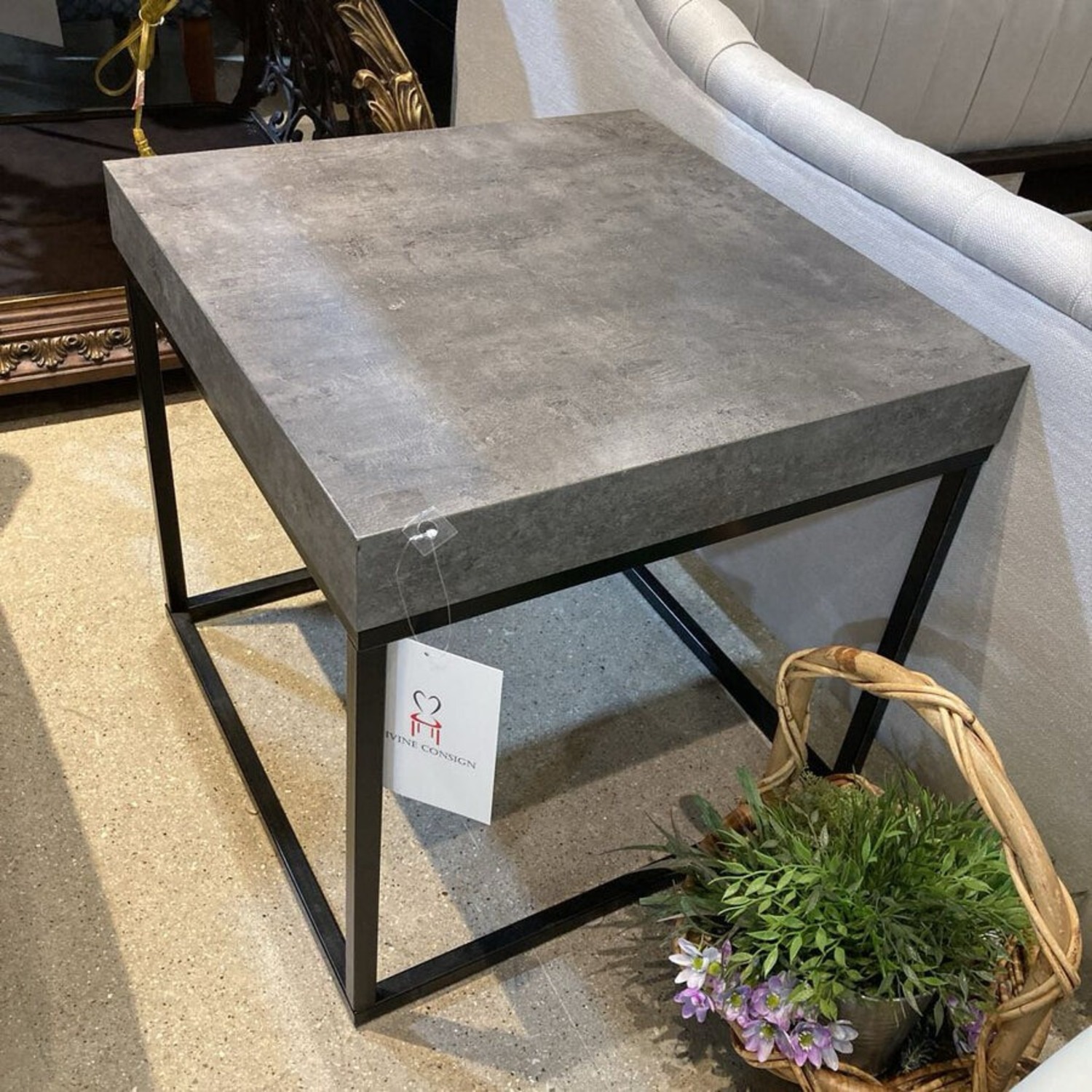 Petra Square Concrete Side Table - image-3