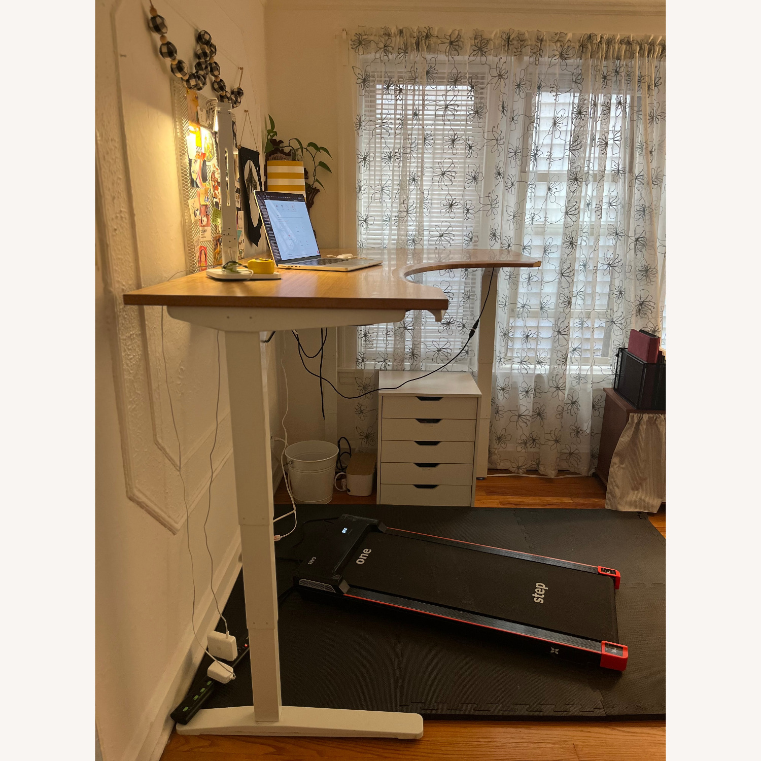 L-shaped Uplift Desk Bamboo Desktop - image-3