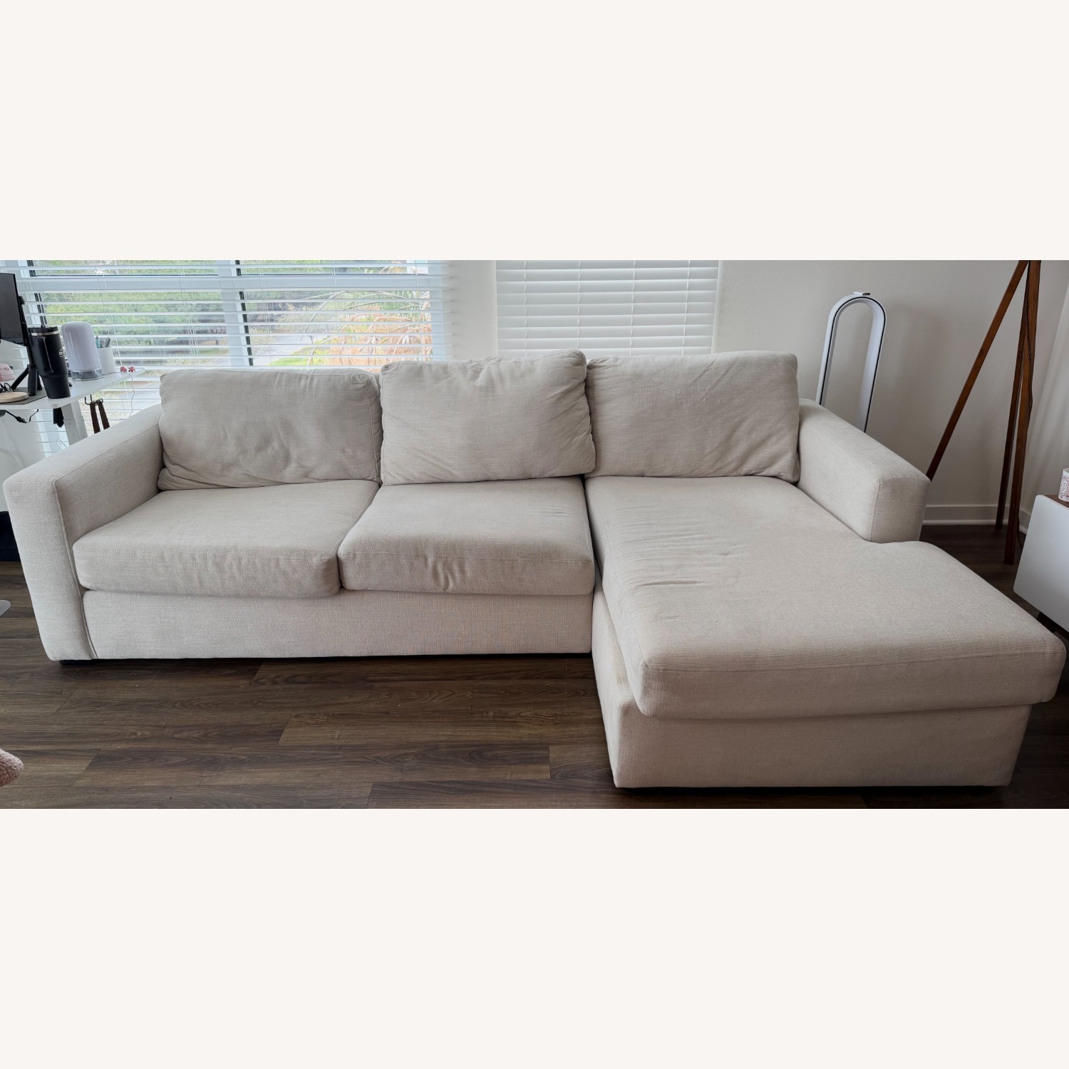 Araceli II Sand Sectional W Right Chaise - image-1