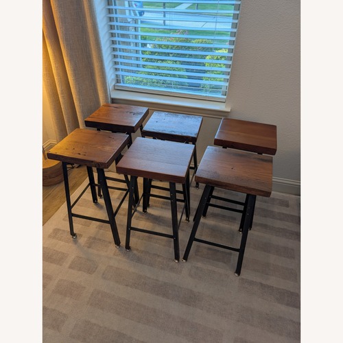 Used 6 Barstools Wood Top & Steel Base for sale on AptDeco