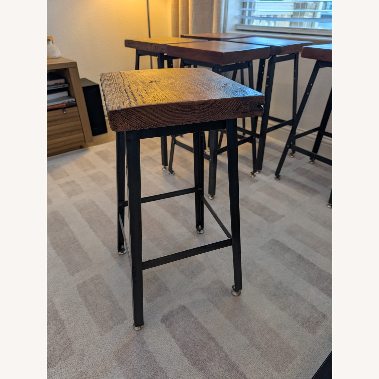 6 Barstools Wood Top & Steel Base - image-5