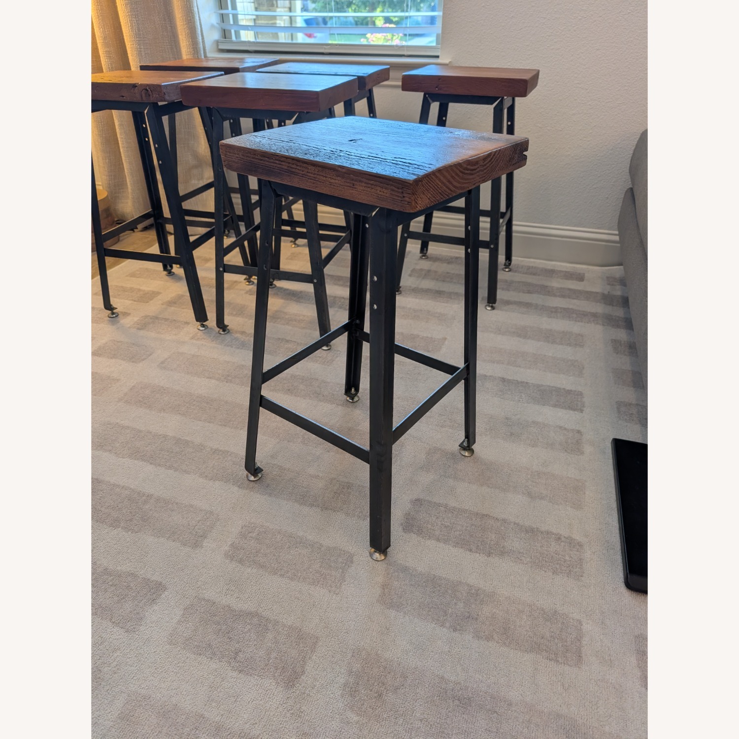 6 Barstools Wood Top & Steel Base - image-4