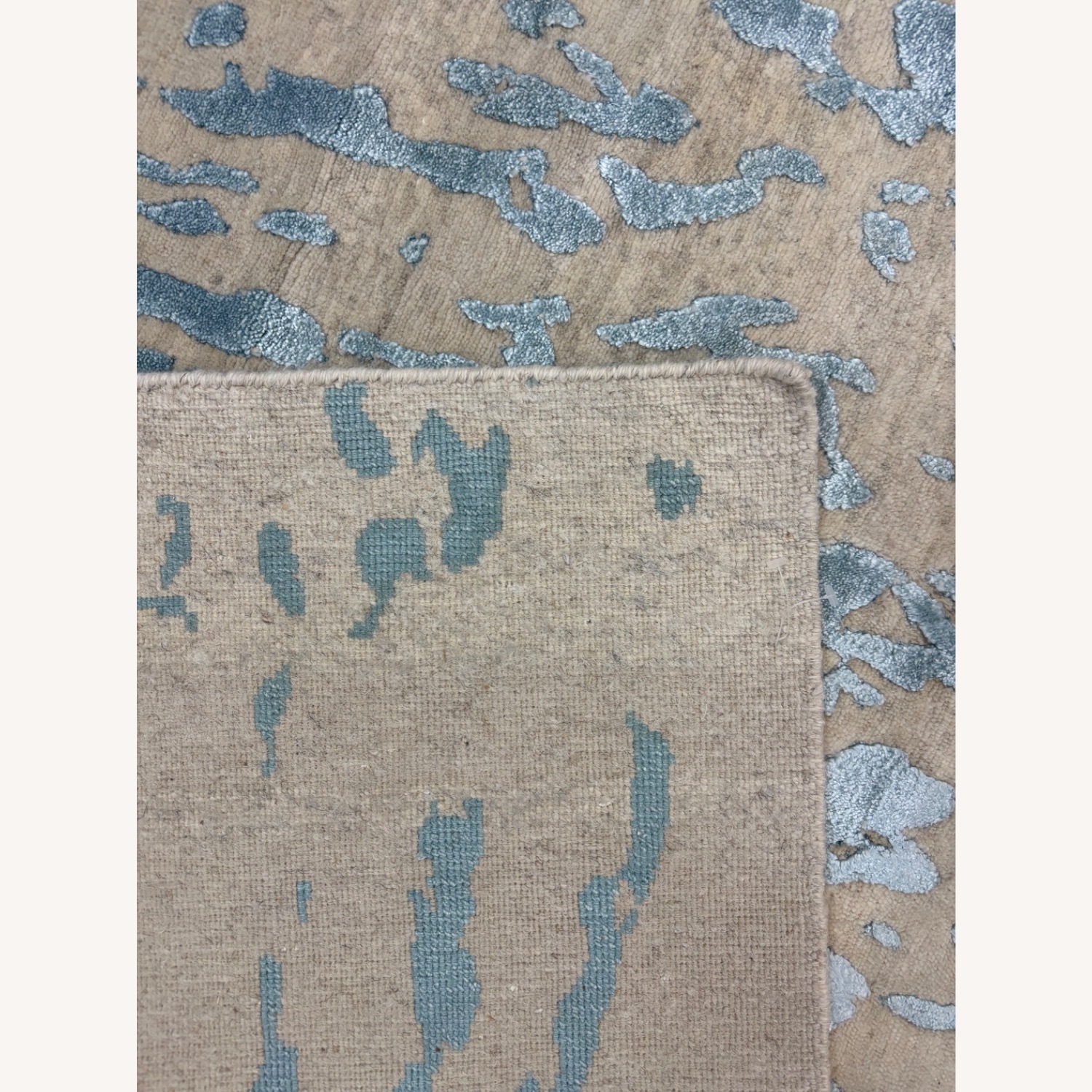 Modern White Blue Wool Area Rug 8' x 10' - image-7