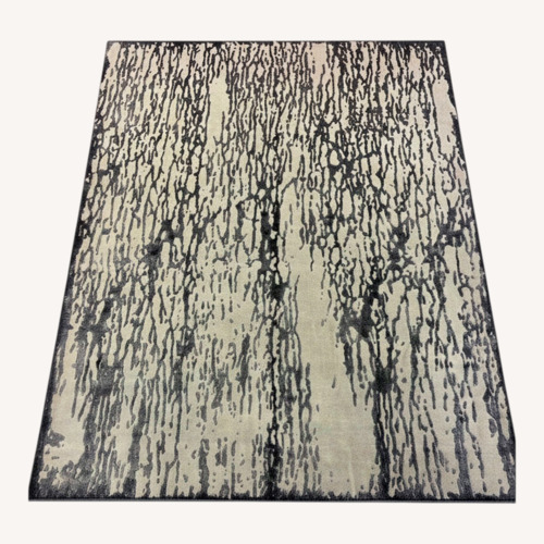 Used Light Gray Wool Area Rug 8' x 10' for sale on AptDeco