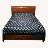 Liberty Furniture Dark Brown King Bed