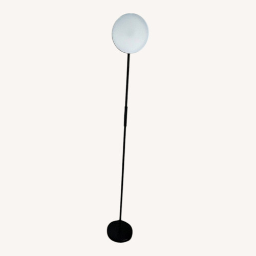 Used Modern Floor Lamp for sale on AptDeco